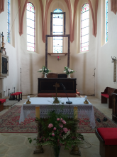 Renovace oltáře v kostele v Dýšině